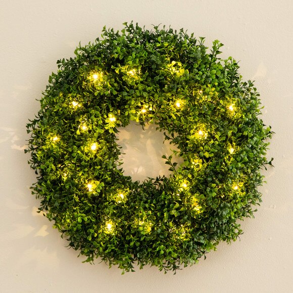 18-in Pre-Lit Artificial Boxwood Wreath with 25 Warm White LED Lights - SKU #W1386 - 9